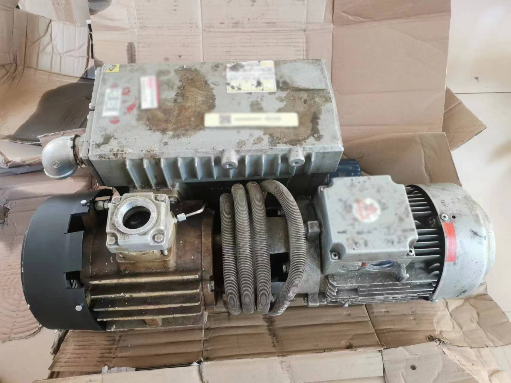 1703473369760565.jpg RA0100F.jpg